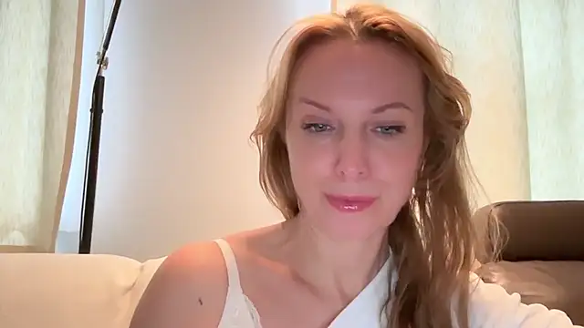 RachellAmazing online show from January 21, 2025, 1:22 pm