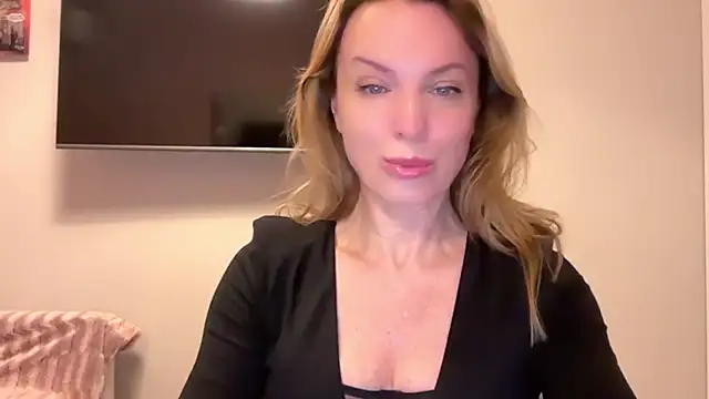 RachellAmazing online show from February 28, 2025, 6:21 am