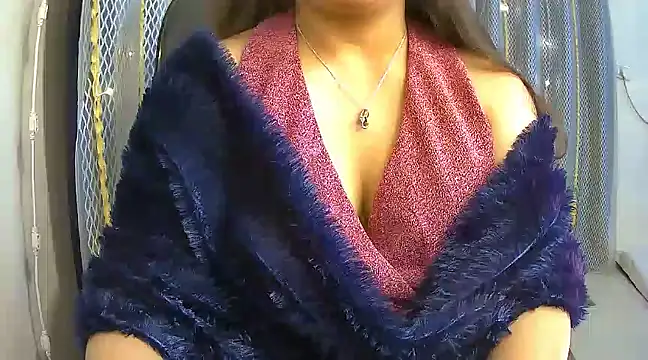 Snapshot of avav_love chatting on December 9, 2024, 3:22 pm avav love online show from December 9, 2024, 3:22 pm