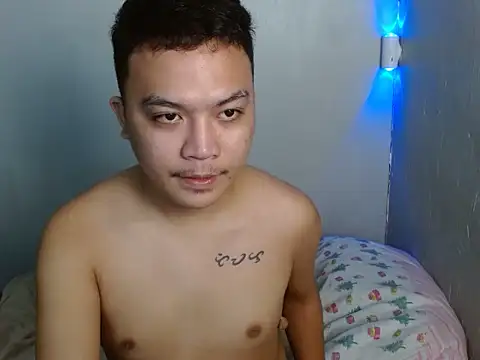 xsweetasian69x online show from February 25, 2026, 9:35 pm