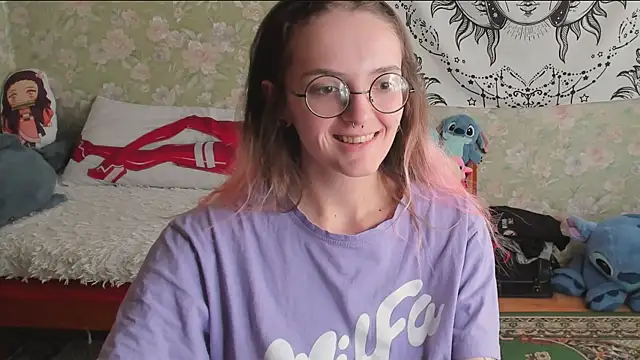 Cutie Adelia online show from May 5, 2026, 11:07 am