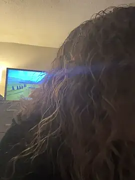 AuroraSummers online show from February 4, 2025, 6:04 am