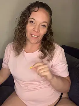 AuroraSummers online show from March 20, 2025, 12:30 am