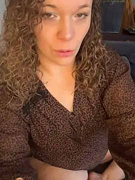 AuroraSummers online show from January 14, 2026, 4:23 pm