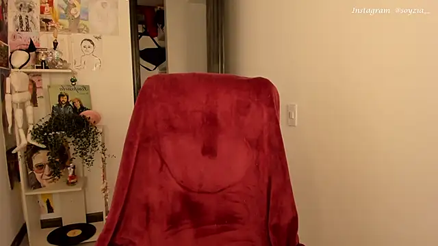 bellaa-w online show from September 13, 2025, 7:46 pm