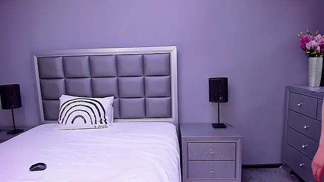 Snapshot of HellennSweet chatting on October 22, 2025, 4:46 am HellennSweet online show from October 22, 2025, 4:46 am