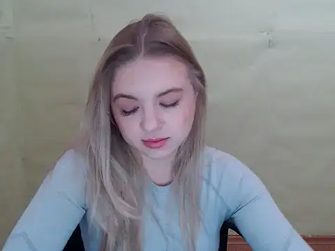 CrazyGloria online show from December 2, 2024, 5:59 am