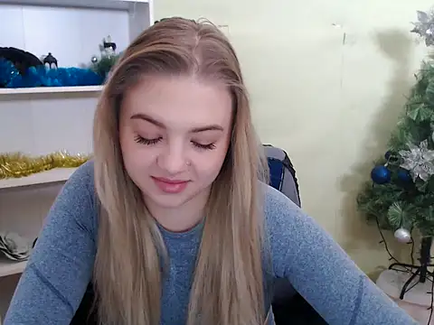 CrazyGloria online show from January 19, 2025, 5:58 am