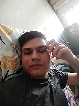 alex78265 online show from September 15, 2025, 1:05 am