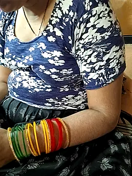 Snapshot of Diya_143 chatting on June 28, 2026, 5:24 am Diya 143 online show from June 28, 2026, 5:24 am