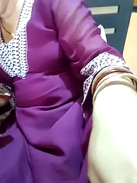 Snapshot of Diya_143 chatting on July 2, 2026, 6:41 am Diya 143 online show from July 2, 2026, 6:41 am