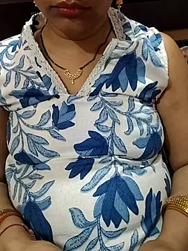 Snapshot of Diya_143 chatting on July 5, 2026, 4:25 pm Diya 143 online show from July 5, 2026, 4:25 pm