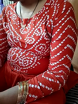 Snapshot of Diya_143 chatting on July 8, 2026, 5:01 am Diya 143 online show from July 8, 2026, 5:01 am