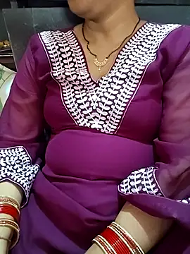 Snapshot of Diya_143 chatting on July 18, 2026, 6:50 am Diya 143 online show from July 18, 2026, 6:50 am