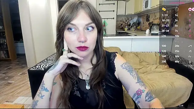 StacyTigerr online show from October 15, 2025, 11:27 pm