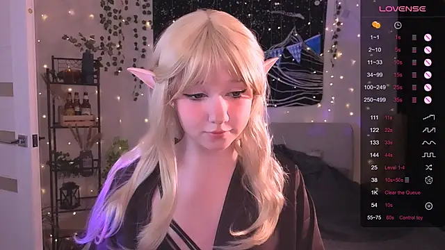 Snapshot of IrmaBell chatting on October 3, 2025, 10:18 pm IrmaBell online show from October 3, 2025, 10:18 pm