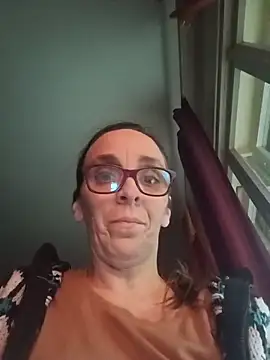 Dettybitch40 online show from December 15, 2025, 1:15 pm