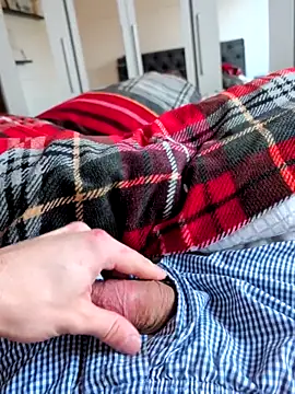 Snapshot of jungerbummser23 chatting on February 15, 2026, 7:05 am jungerbummser23 online show from February 15, 2026, 7:05 am