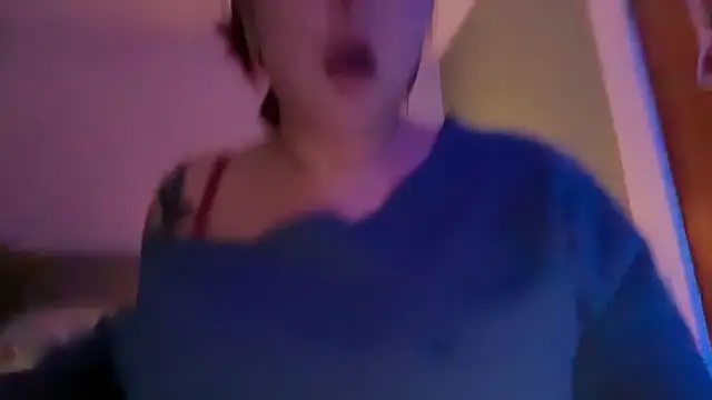 nativepumpkin95 online show from May 4, 2026, 4:30 am
