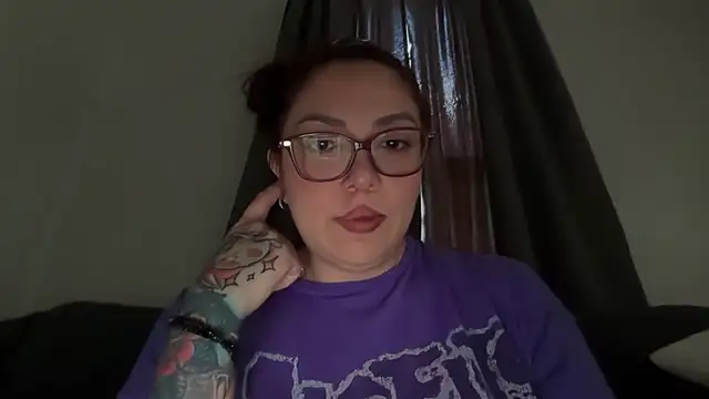 nativepumpkin95 online show from June 18, 2026, 10:03 pm