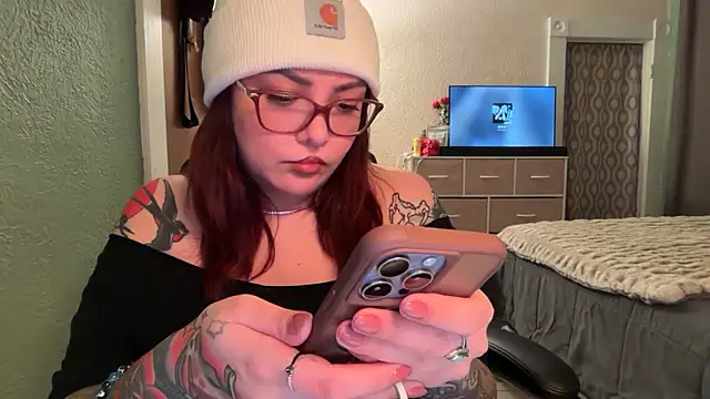 nativepumpkin95 online show from June 21, 2026, 2:25 am