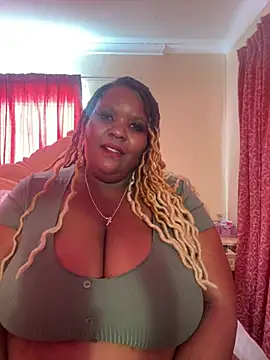 Snapshot of Michyboldy chatting on March 19, 2025, 6:03 am Michyboldy online show from March 19, 2025, 6:03 am