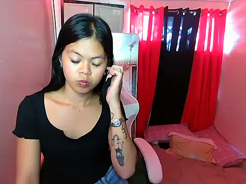 Snapshot of young_salsalita chatting on February 15, 2025, 5:30 am young salsalita online show from February 15, 2025, 5:30 am