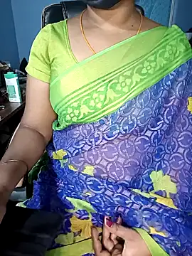 Snapshot of Tamil-hotwife chatting on January 6, 2025, 6:31 pm Tamil-hotwife online show from January 6, 2025, 6:31 pm