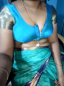 Snapshot of Tamil-hotwife chatting on January 8, 2025, 7:24 pm Tamil-hotwife online show from January 8, 2025, 7:24 pm