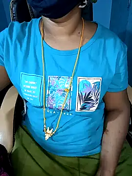 Snapshot of Tamil-hotwife chatting on January 11, 2025, 6:44 pm Tamil-hotwife online show from January 11, 2025, 6:44 pm
