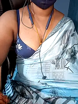 Snapshot of Tamil-hotwife chatting on January 18, 2025, 5:26 pm Tamil-hotwife online show from January 18, 2025, 5:26 pm