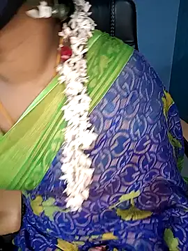 Snapshot of Tamil-hotwife chatting on January 19, 2025, 5:07 pm Tamil-hotwife online show from January 19, 2025, 5:07 pm