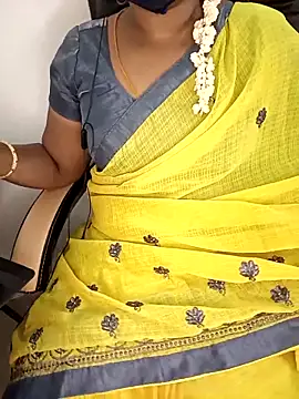 Snapshot of Tamil-hotwife chatting on February 14, 2025, 7:44 pm Tamil-hotwife online show from February 14, 2025, 7:44 pm