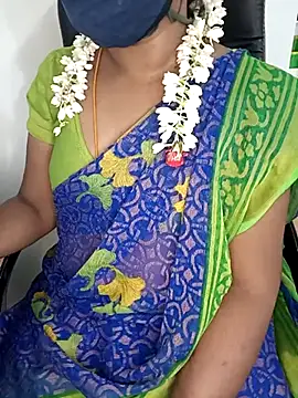 Snapshot of Tamil-hotwife chatting on February 15, 2025, 10:52 pm Tamil-hotwife online show from February 15, 2025, 10:52 pm