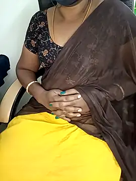 Snapshot of Tamil-hotwife chatting on February 19, 2025, 9:39 am Tamil-hotwife online show from February 19, 2025, 9:39 am
