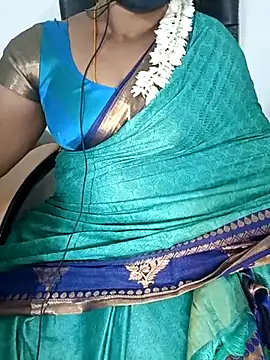 Snapshot of Tamil-hotwife chatting on February 21, 2025, 6:15 pm Tamil-hotwife online show from February 21, 2025, 6:15 pm