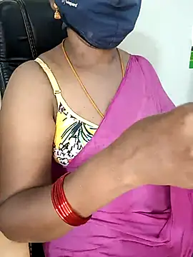 Snapshot of Tamil-hotwife chatting on March 12, 2025, 4:41 am Tamil-hotwife online show from March 12, 2025, 4:41 am