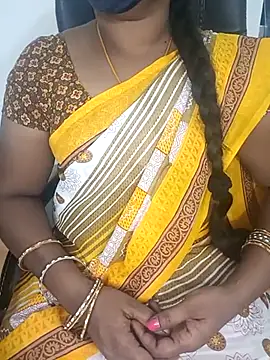 Snapshot of Tamil-hotwife chatting on March 12, 2025, 3:40 pm Tamil-hotwife online show from March 12, 2025, 3:40 pm