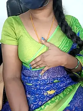 Snapshot of Tamil-hotwife chatting on March 18, 2025, 3:42 pm Tamil-hotwife online show from March 18, 2025, 3:42 pm