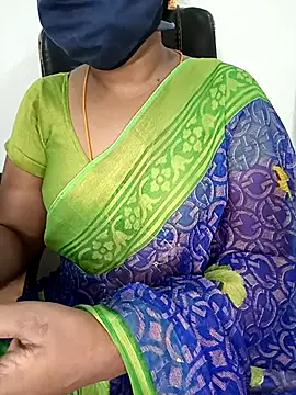 Snapshot of Tamil-hotwife chatting on March 18, 2025, 7:42 pm Tamil-hotwife online show from March 18, 2025, 7:42 pm