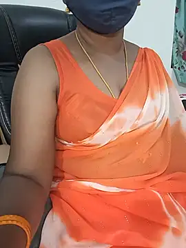 Snapshot of Tamil-hotwife chatting on June 1, 2026, 6:53 pm Tamil-hotwife online show from June 1, 2026, 6:53 pm