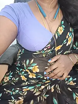 Snapshot of Tamil-hotwife chatting on June 20, 2026, 9:01 am Tamil-hotwife online show from June 20, 2026, 9:01 am