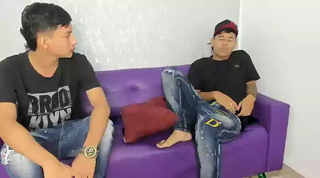 pelusos mens online show from December 12, 2024, 9:37 pm
