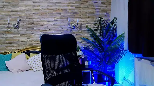 PlayfulElla online show from March 22, 2025, 6:00 am