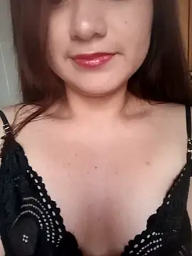 Snapshot of kitty_222 chatting on January 13, 2026, 4:34 pm kitty 222 online show from January 13, 2026, 4:34 pm