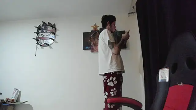 Snapshot of Jeff_Walton@xh chatting on December 21, 2025, 5:25 am Jeff Waltonxh online show from December 21, 2025, 5:25 am