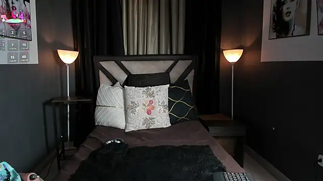 Emilyjhonson 01 online show from September 17, 2025, 1:02 pm