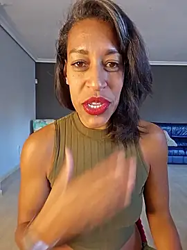 Goldenlace online show from November 17, 2025, 9:48 am