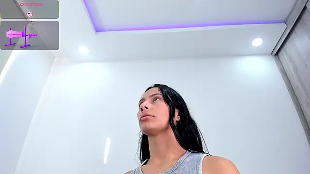 Snapshot of karlyn_angels chatting on April 18, 2026, 8:09 pm karlyn angels online show from April 18, 2026, 8:09 pm