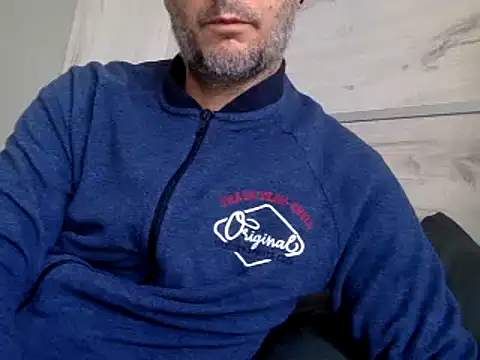 curioushetero online show from December 5, 2024, 10:44 am